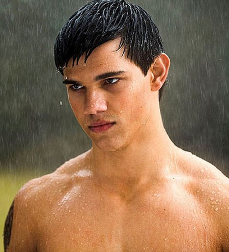 taylor-lautner-450x494.jpg